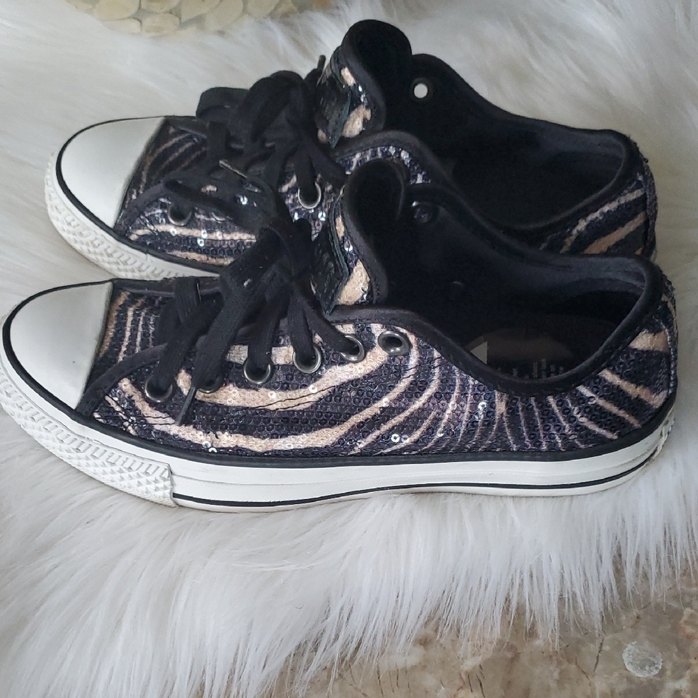 Converse Black and Tan Sequins Animal Print Sneakers Classic Low-Top Sz… - Picture 3 of 15